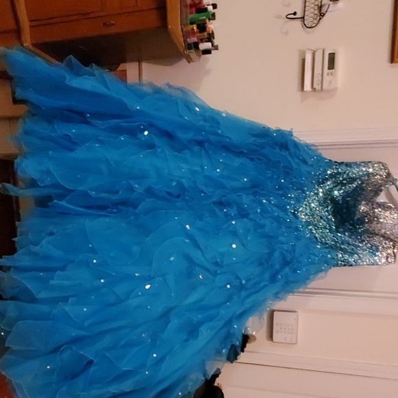 grown - Picture 6 of 8